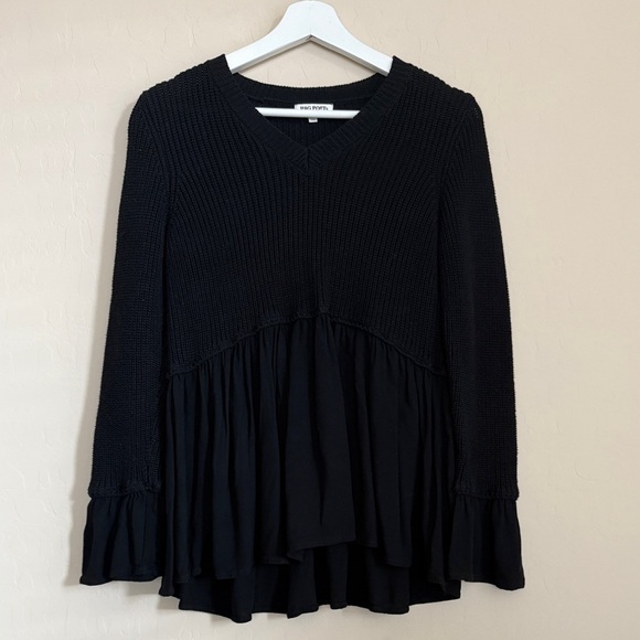Rag Poets Rib V Neck Flowy Bell Sleeve Ruffle Hem Drapey Black Sweater Small - Picture 1 of 9